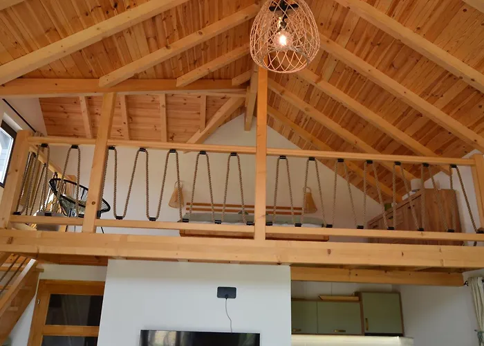 Montana بيت للعطل جوتش